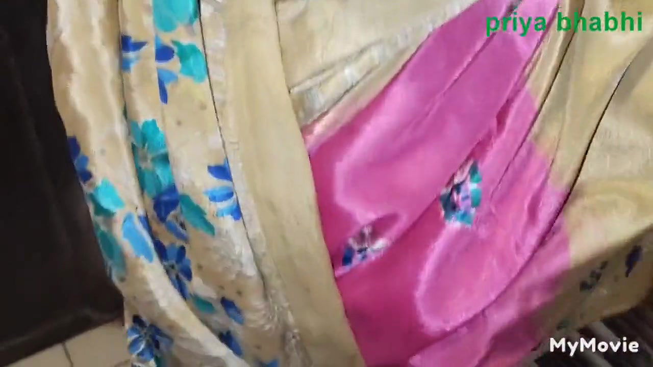 Horny Desi Housewife Priya Bhabhi Used by Dewar in Bathroom