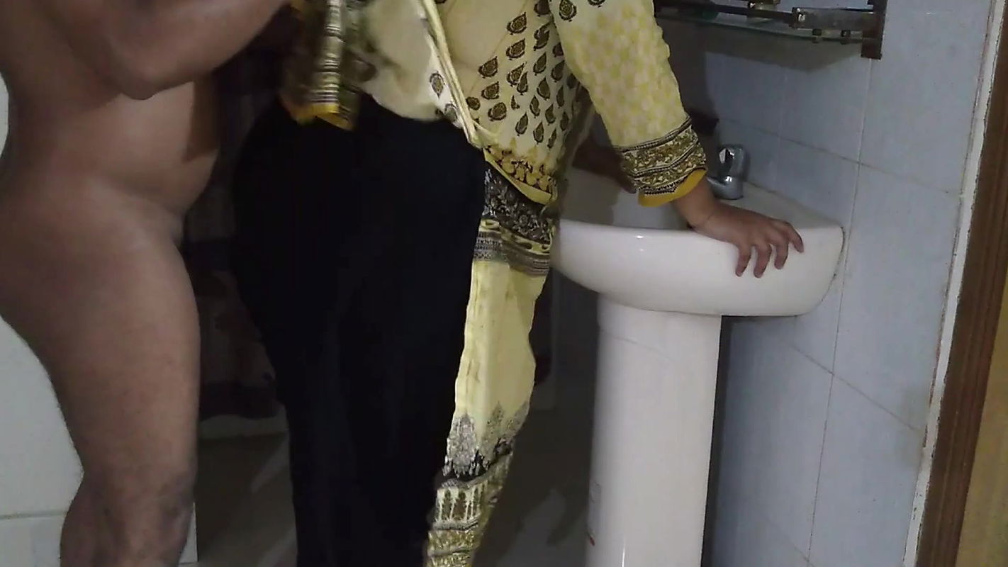 Gujrati Big Ass Desi Housewife Fucked anal two Times in a day with tied her hands – Clear Hindi Audio