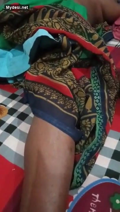 Desi aunty sexy boobs