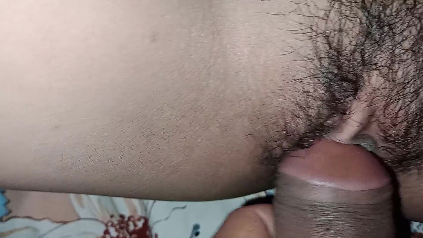 Fuck my Desi bhabi when her husband is in office