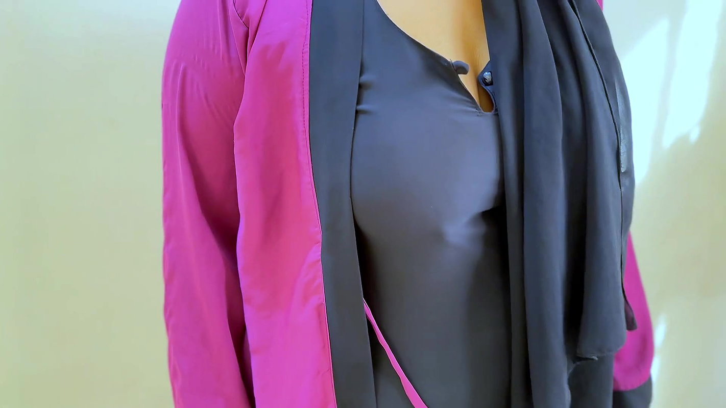 Egypt Muslim Huge Ass MILF Aunty Fucked By Stranger when she washing clothes in Bathroom