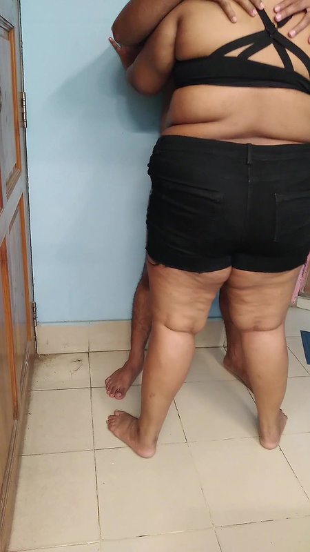 Egypt BBW 18 year old Teen School Girl want sex from Stepbrother when her parents go to office