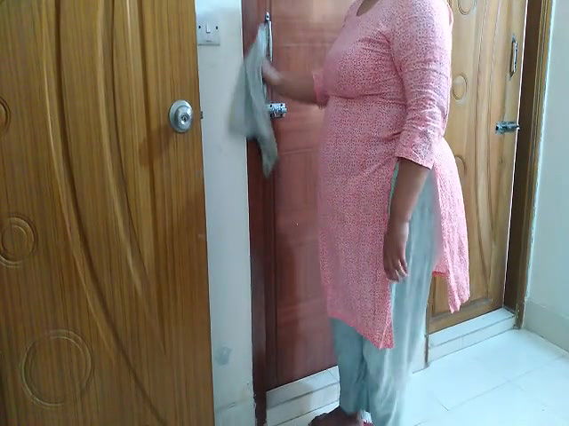Dost kee Badi Gand Vale maan Ko choda Jab Dost ni Ghar par nahi tha – MILF Big Ass & Huge Boobs Fucking & Cum