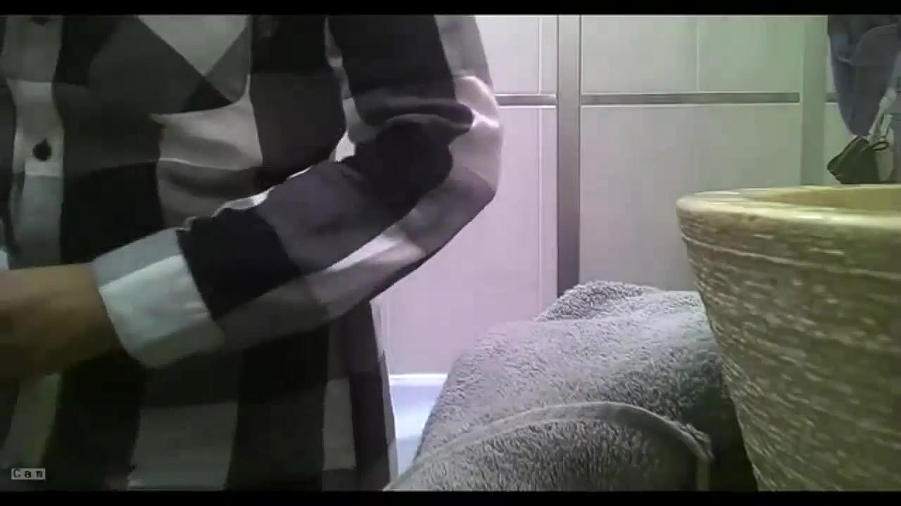 tamil gf filmed while in shower
