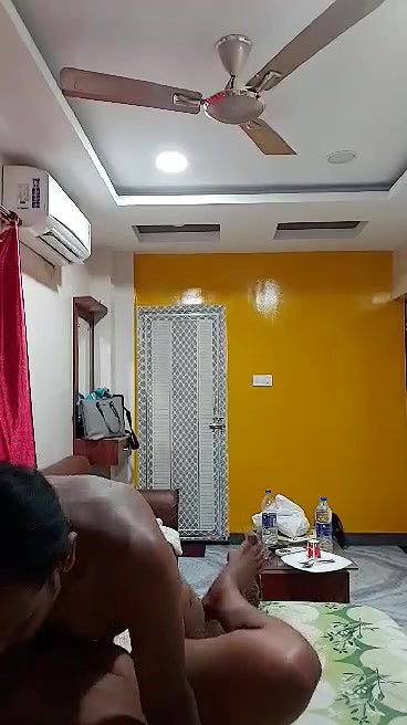 Desi  Mature 0ffice Aunty fked hard ny mngr