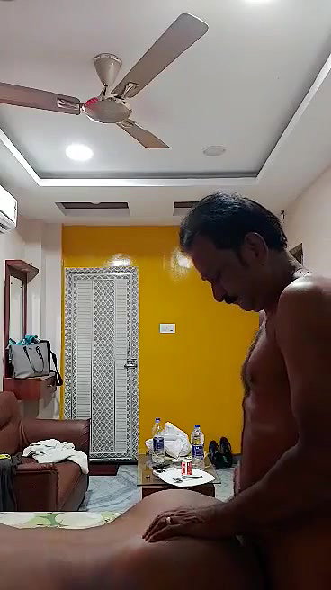Desi  Mature 0ffice Aunty fked hard ny mngr