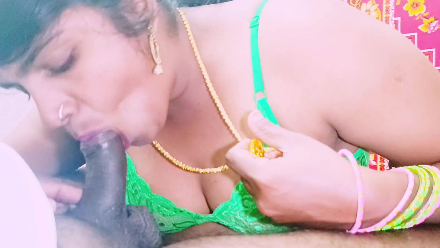 Desi stepmom deep through blow job