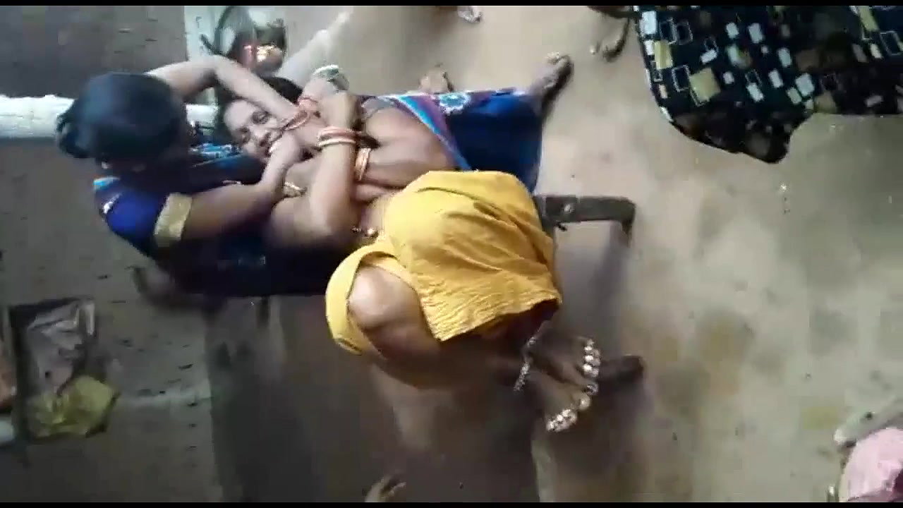 village aunty playing naked