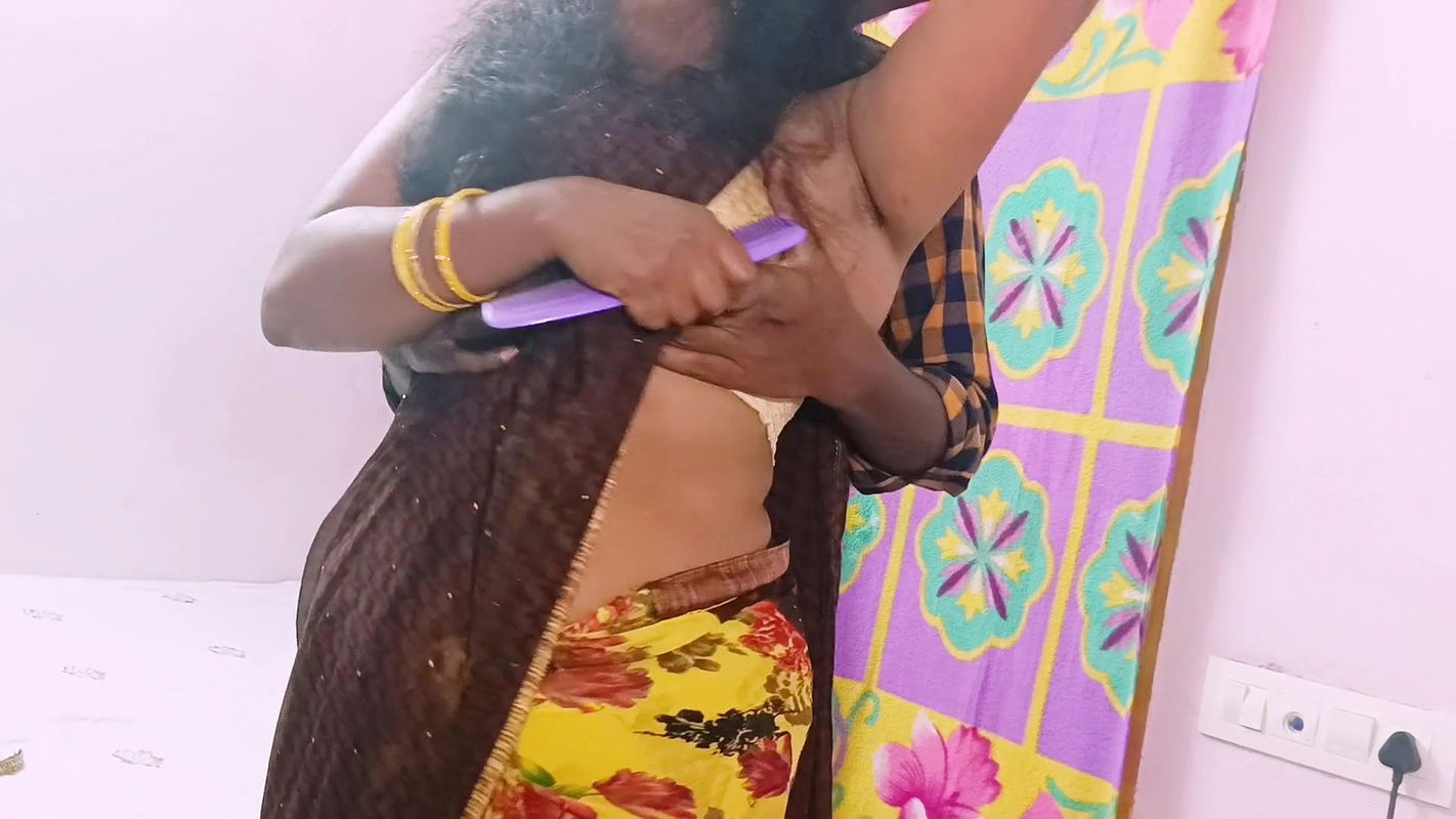 Desi beautiful saree housewife unfortunately fucking husbend’s small brother big dick Telugu dirty talks