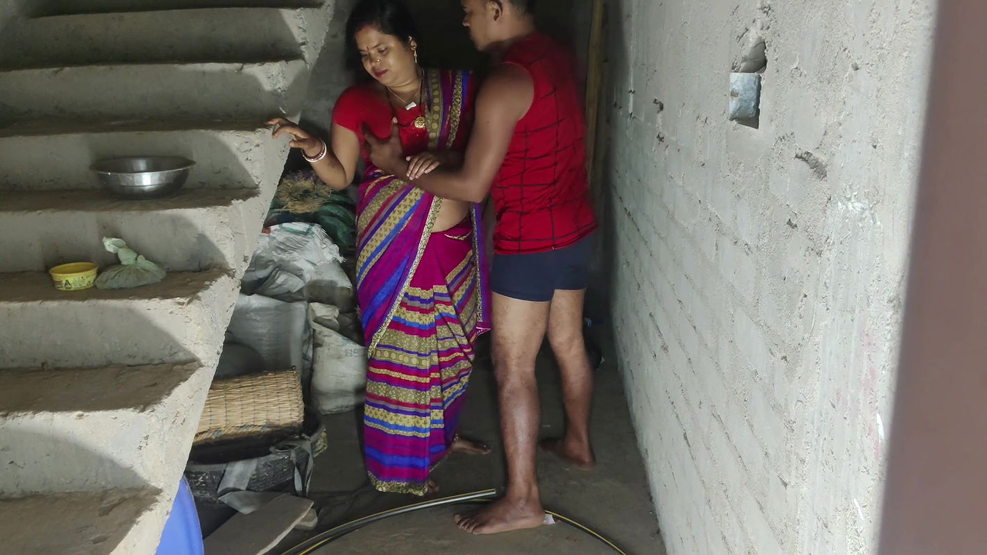 Called sister-in-law to the store room, stripped her and fucked her