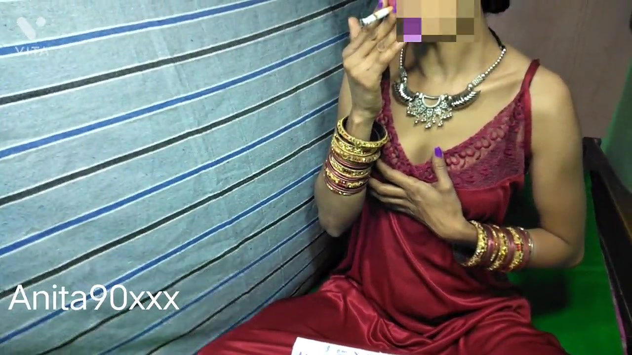 Boyfriend ne girlfriend ko sigrate pilaker chudai ki Hindi v