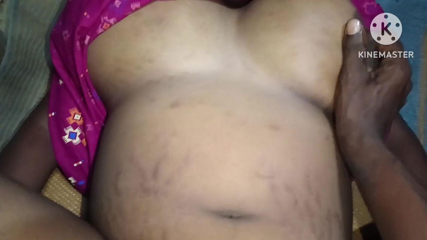 Bhabhi ne land mein Tel lagakar gand Mari