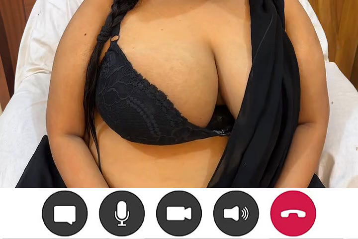 Bhabhi Ko Call Record MMS Lick – Desi Hot Bhabhi Hugh Boobs Video Call Record