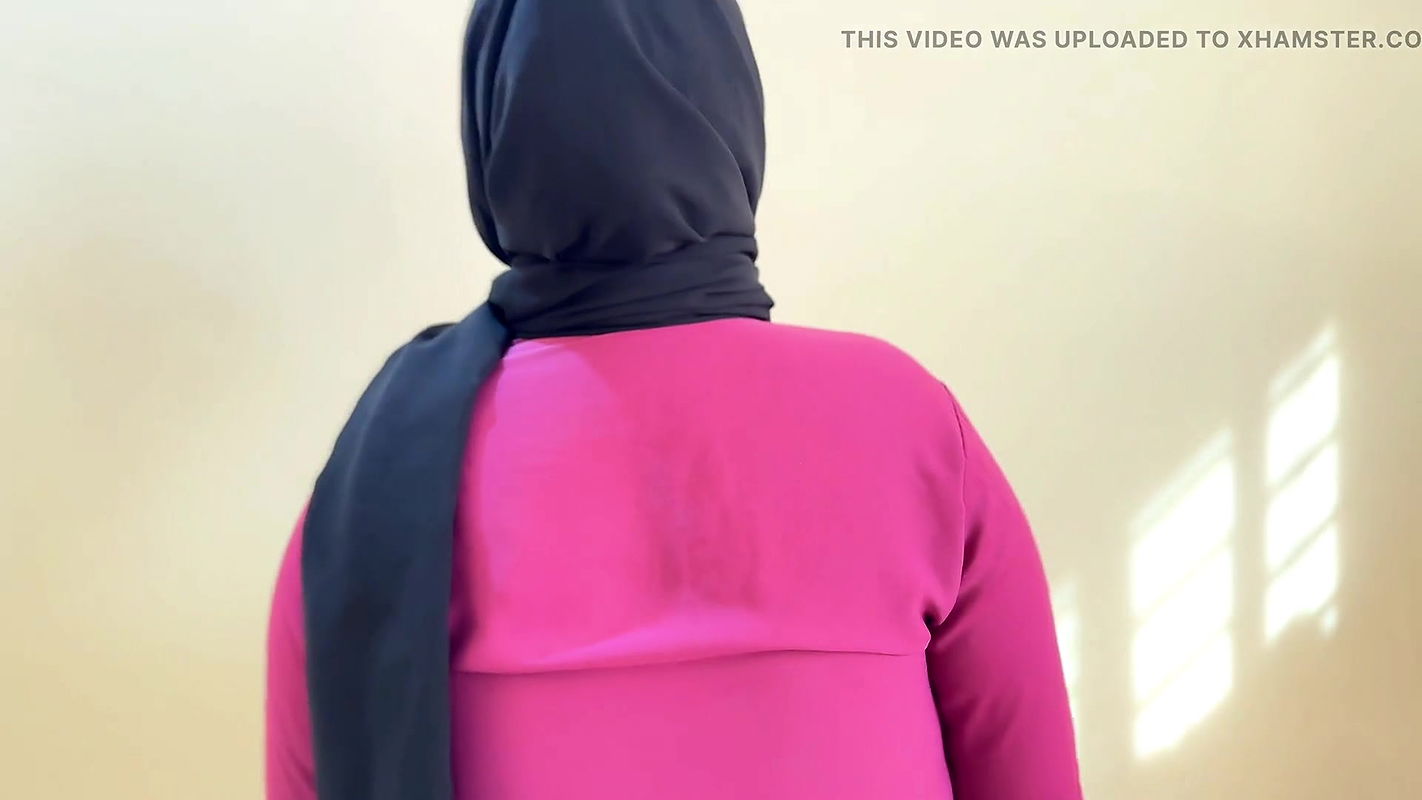 Beautiful Arab MILF Hot maid Fucked By Owner When She Was Washing Clothes In Bathroom – Egypt Maid with Hanging Boobs & Ass