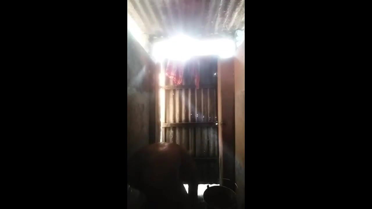 bengaoli unmarried babe recording her naked bathing clip