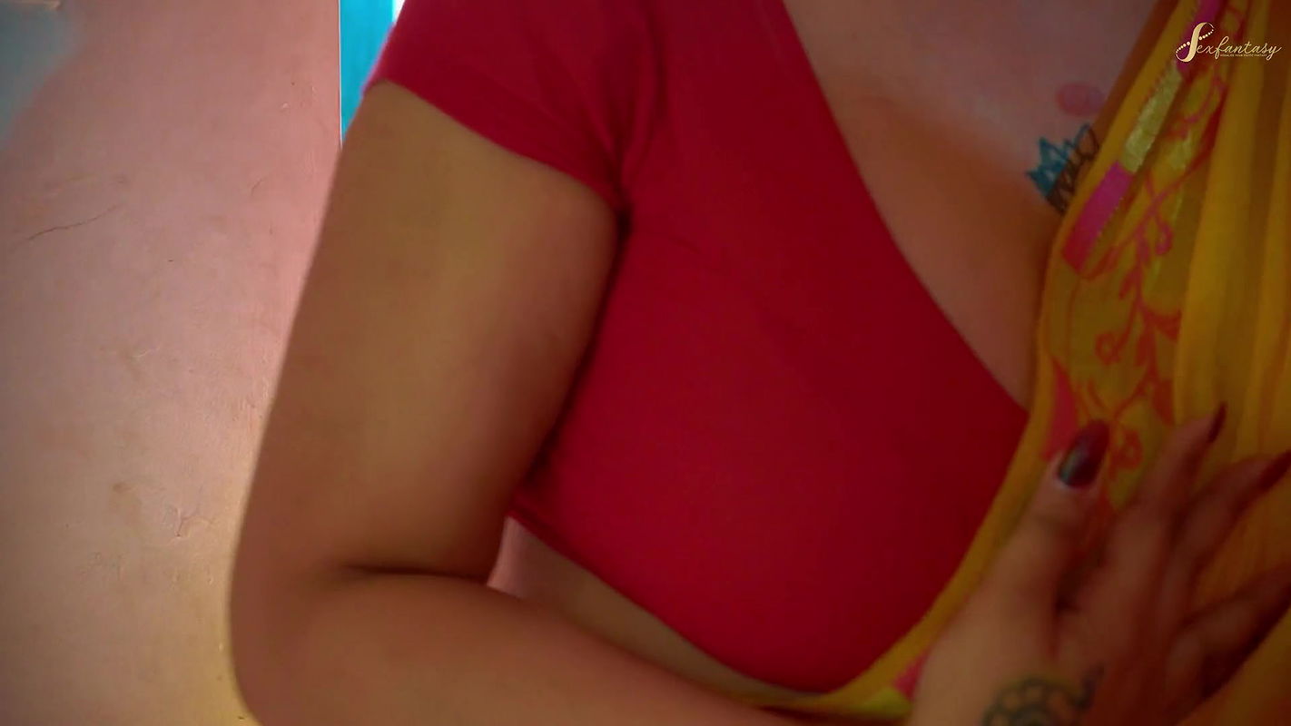 Bare bare dudhwali bhabhi ne makan malik se chudwaya