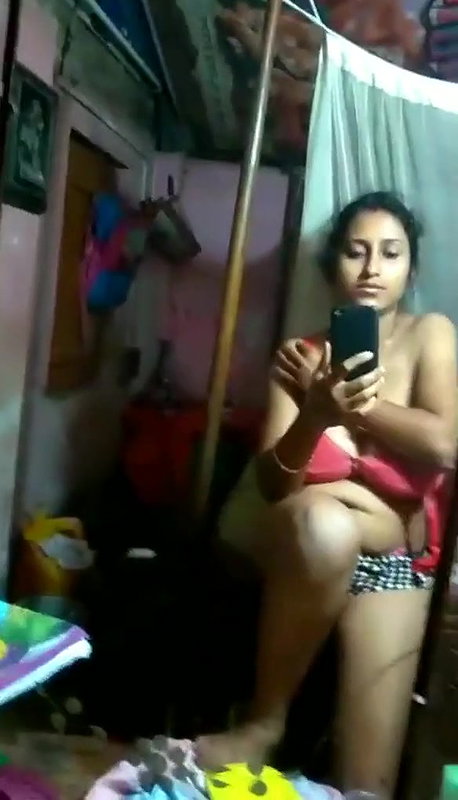 Desi Bhabhi with supr size boobs wat a boobss