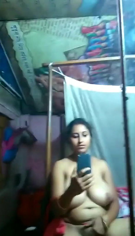 Desi Bhabhi with supr size boobs wat a boobss