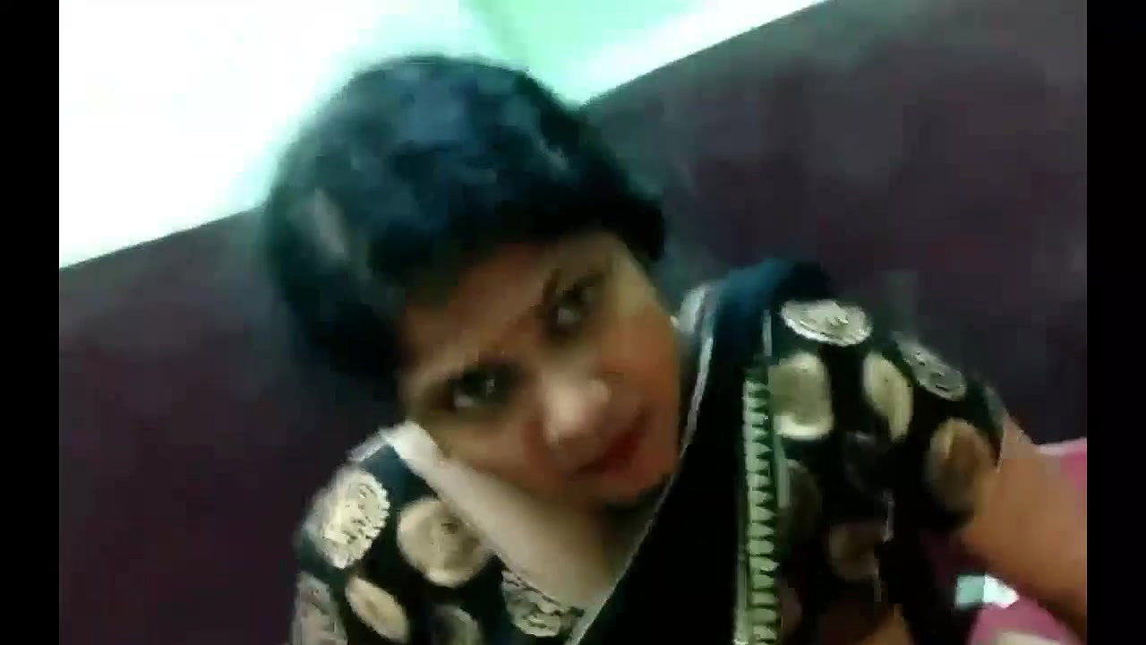 desi aunty in sari jerking