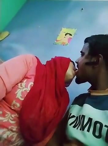Desi Didi with neighbr lover