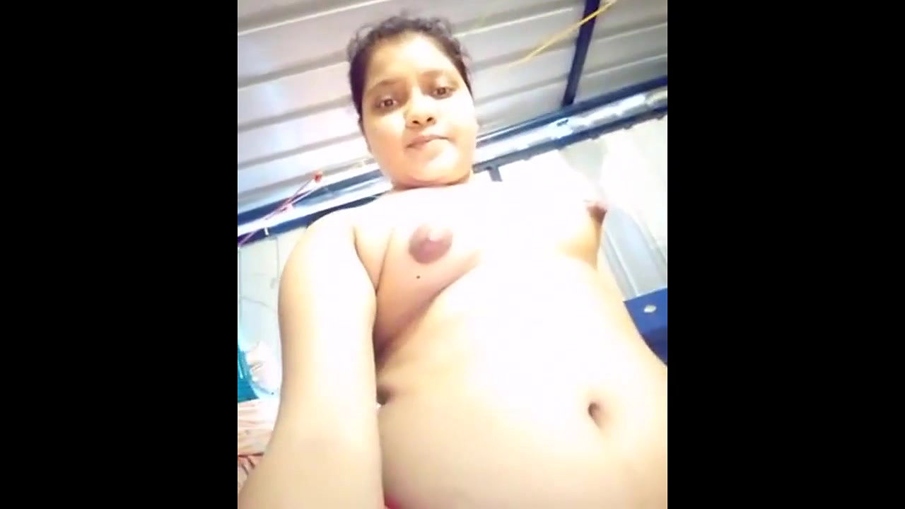 paki bhabhi with cute puffy nipples