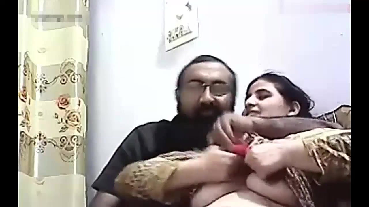 pakistani couple