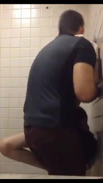 pakistani couple fuck in macdonals bathroom