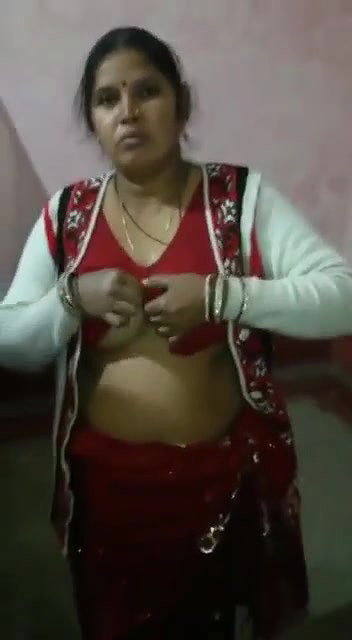 Mature bhabhi fucking by young lover