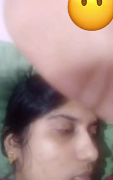 cute Indian Girl shows her Big Boobs