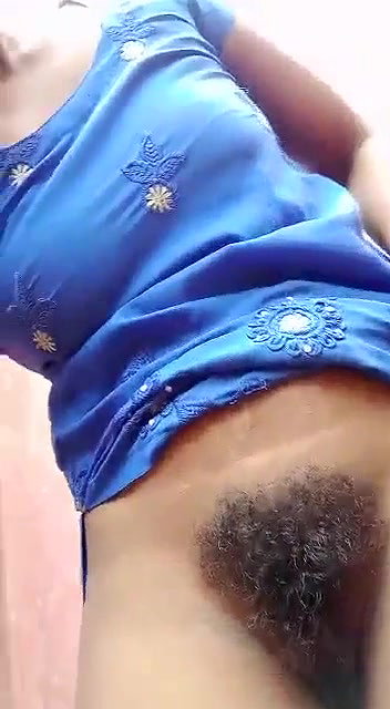 Desi bhabhi in blue suit showing her hairy pussy
