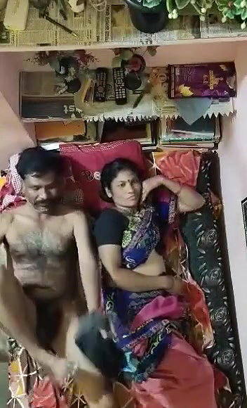 Desi ucnle fuking wife sistr-1