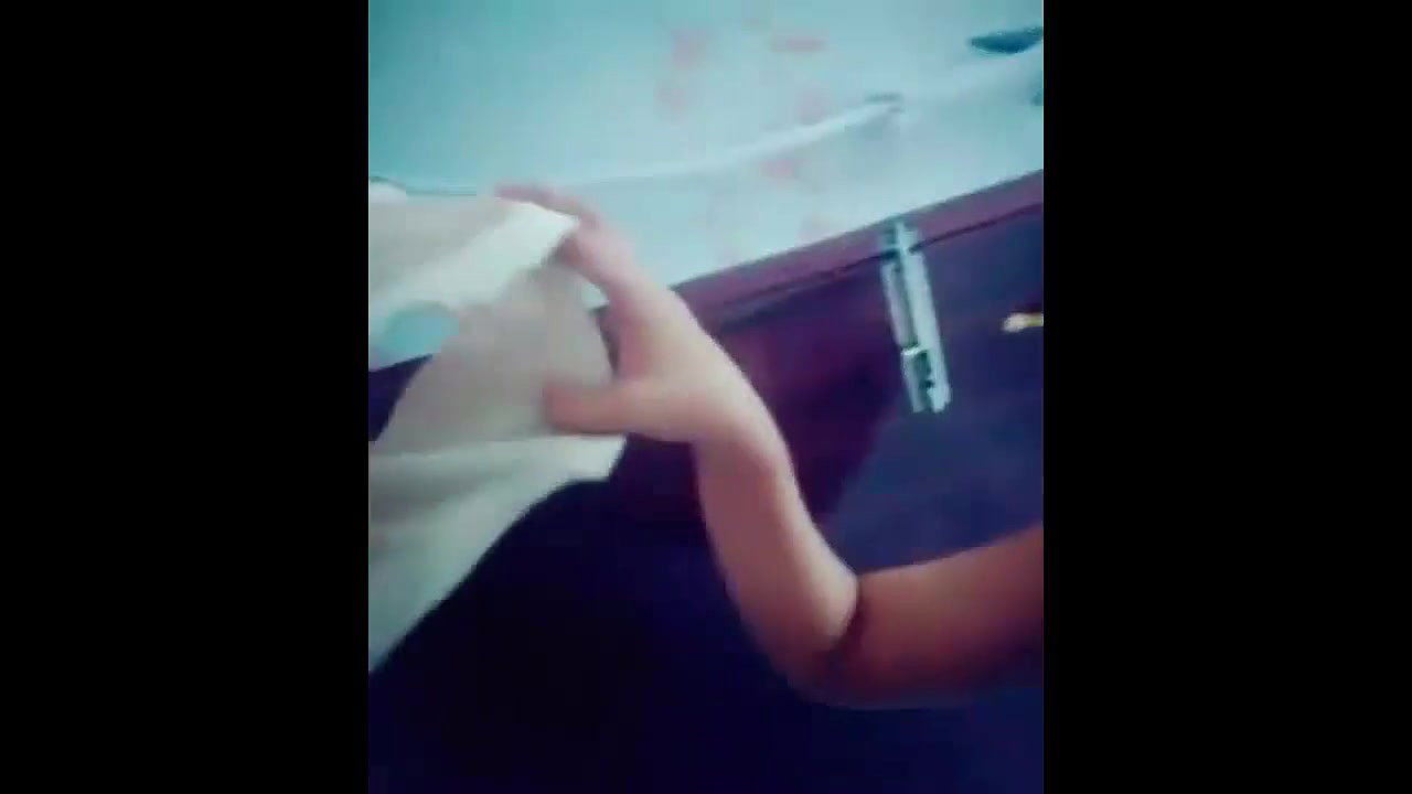 cute college girl capture fixing pad on periods and showing part 3i