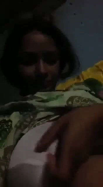 Desi Girl Showing Her Bigboobs