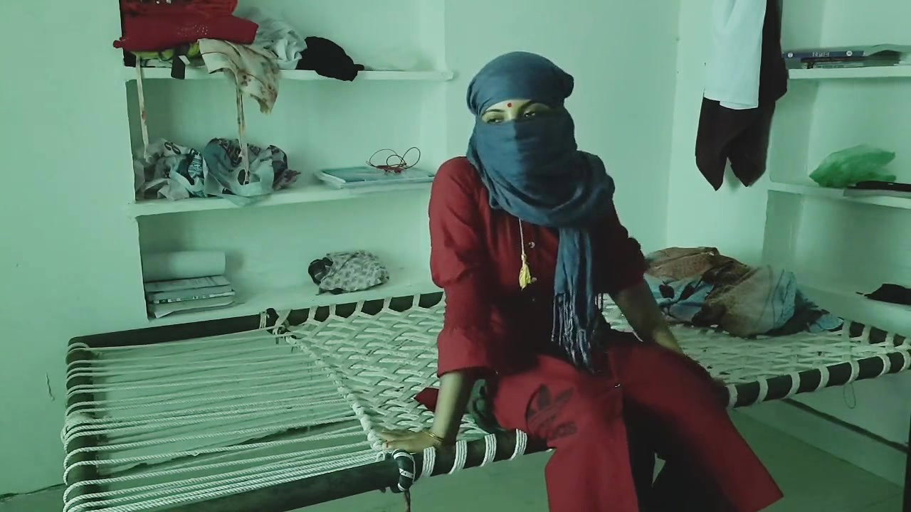 indian desi girl fucking in room with real audio