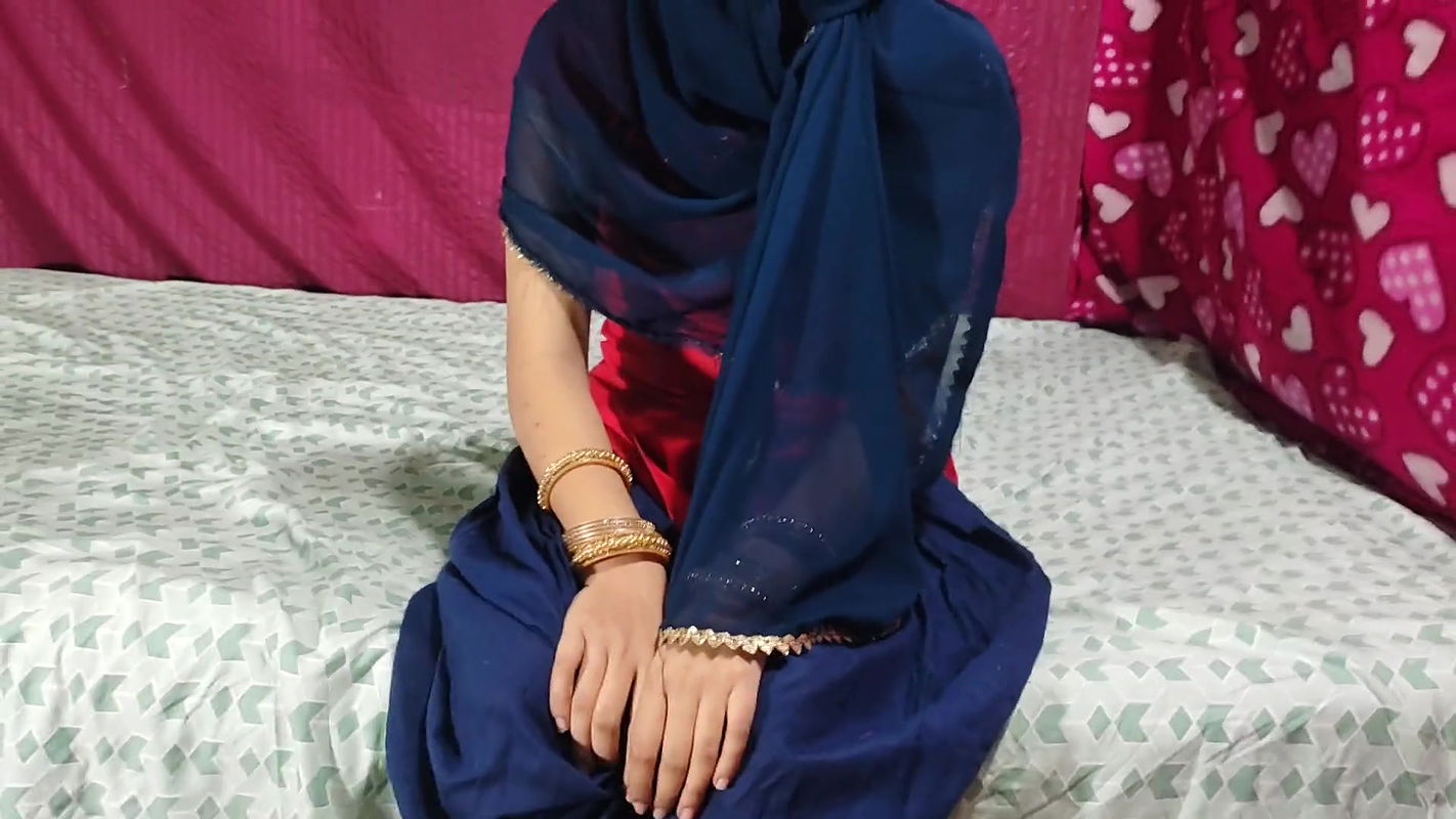 Muslim Girlfriend Ko Hizab Phena Kar Daba Kar Choda