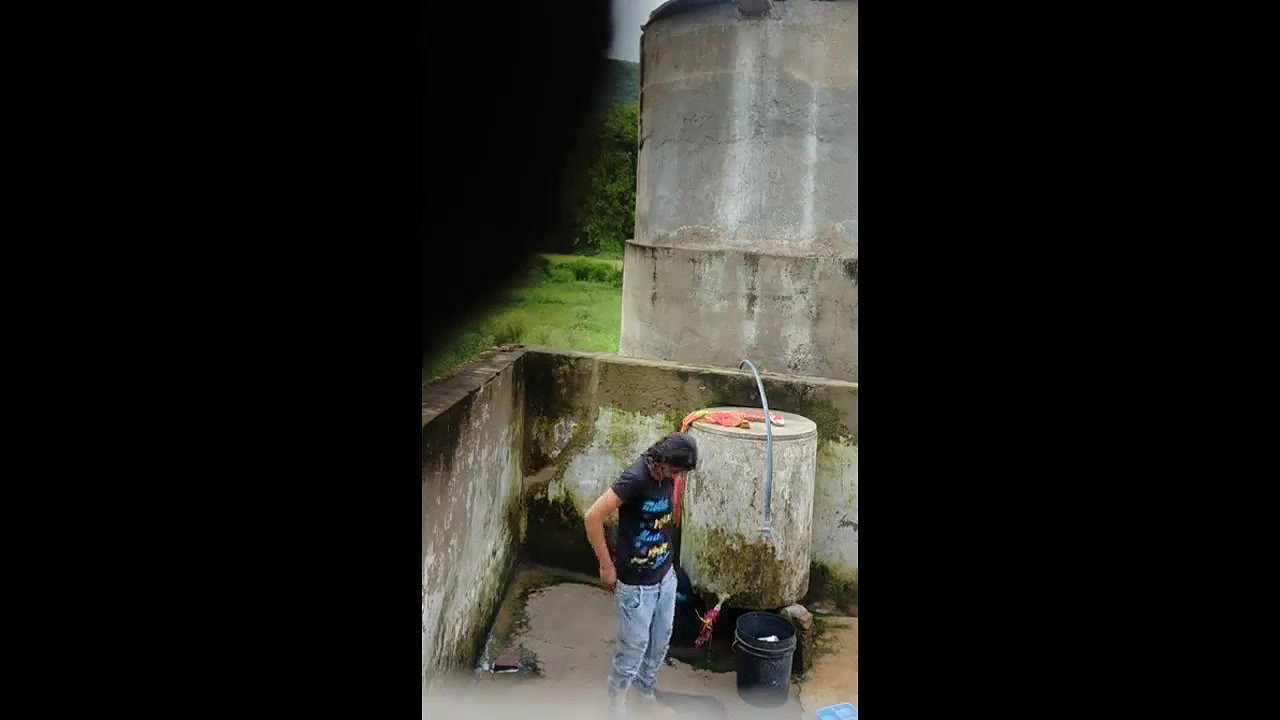desi girl outdoor shower 1