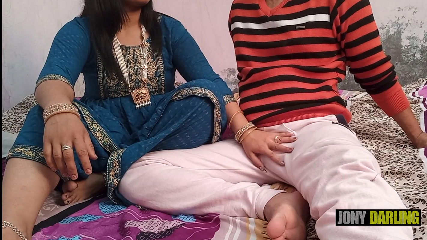 kothe pe apni hi randi ammi ko chodne pahuncha ladka, fer dekho kya hua part 2 Jony Darling