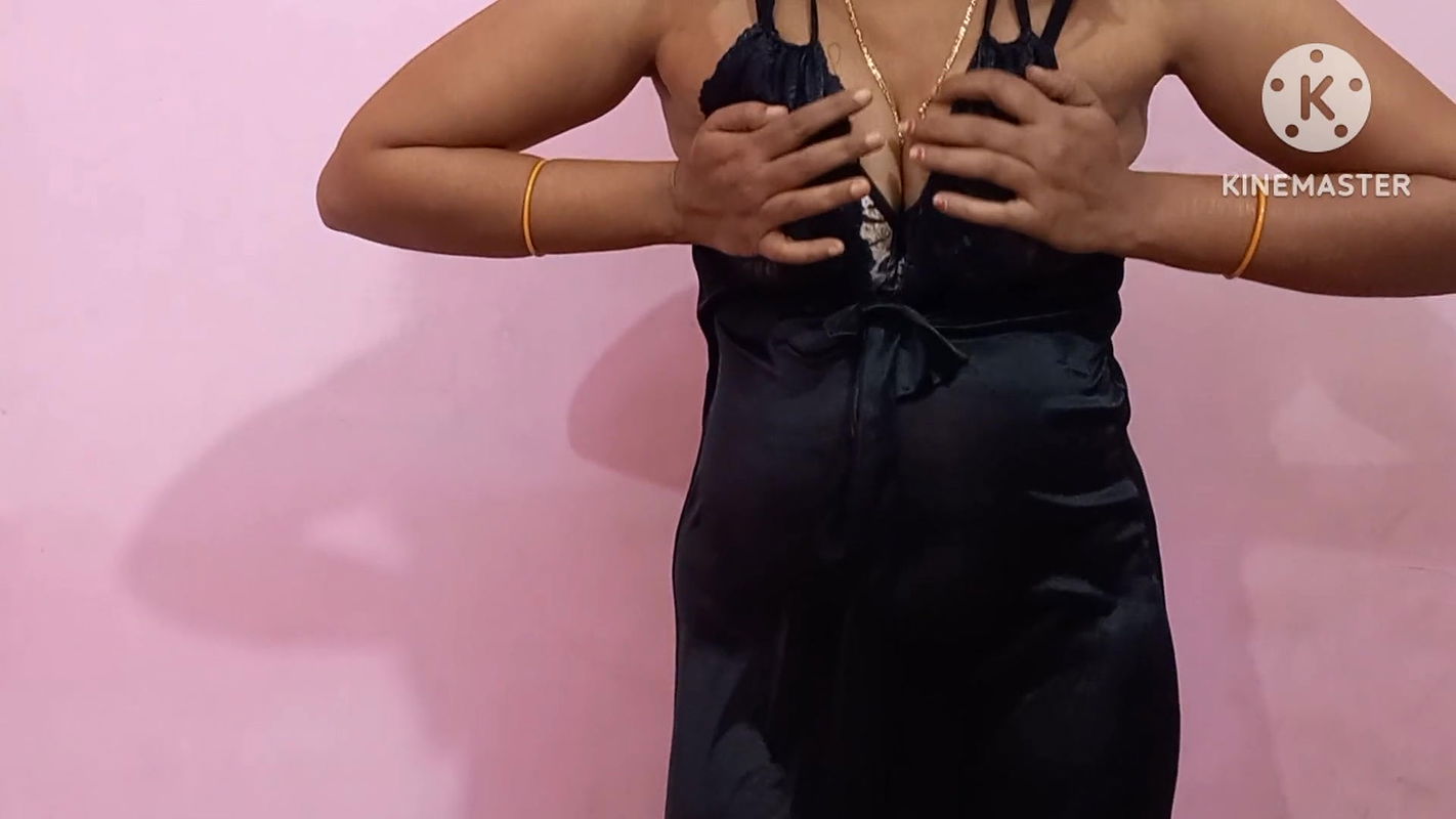 Indian housewife kamana giving blowjob to her husband