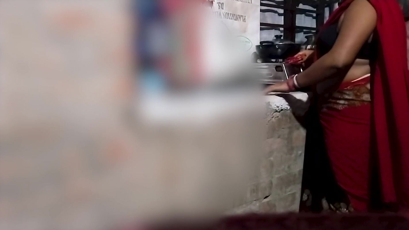 Indian Desi Wife Fucked Hard by Her Devar in Kitchen Bengali