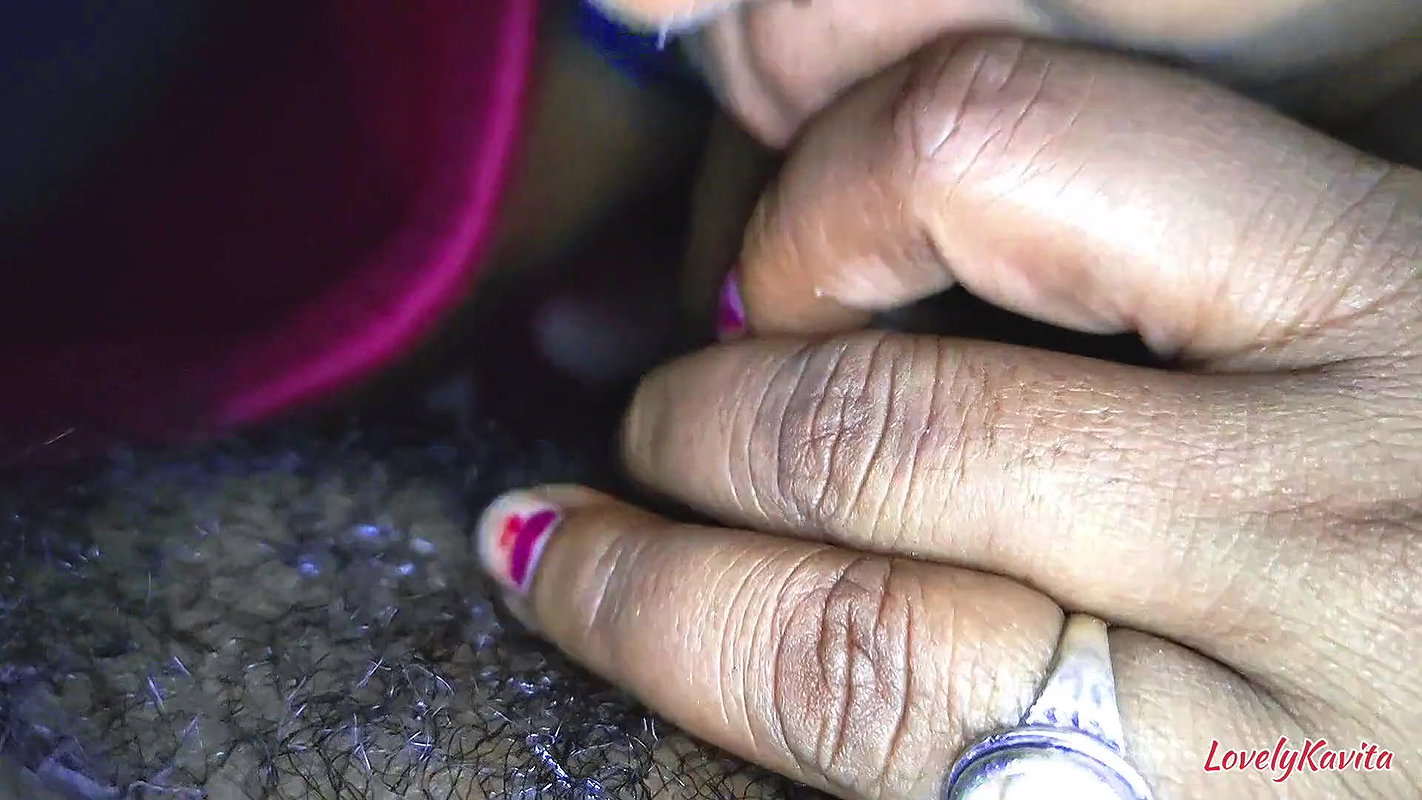 Indian desi bhabhi sensual blowjob