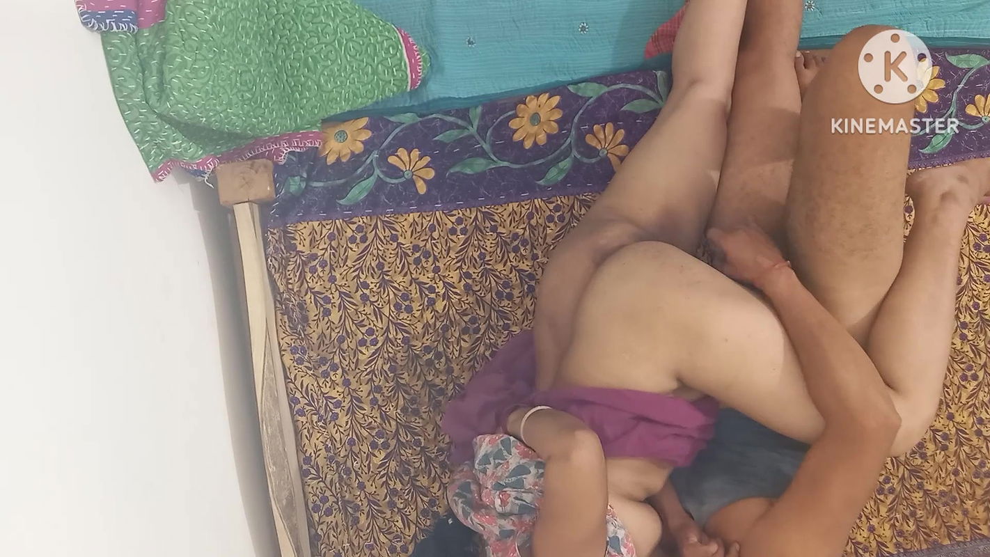 Hot sexy Kitu Bhabhi’s husband-wife real love and sex video at her parents’ home