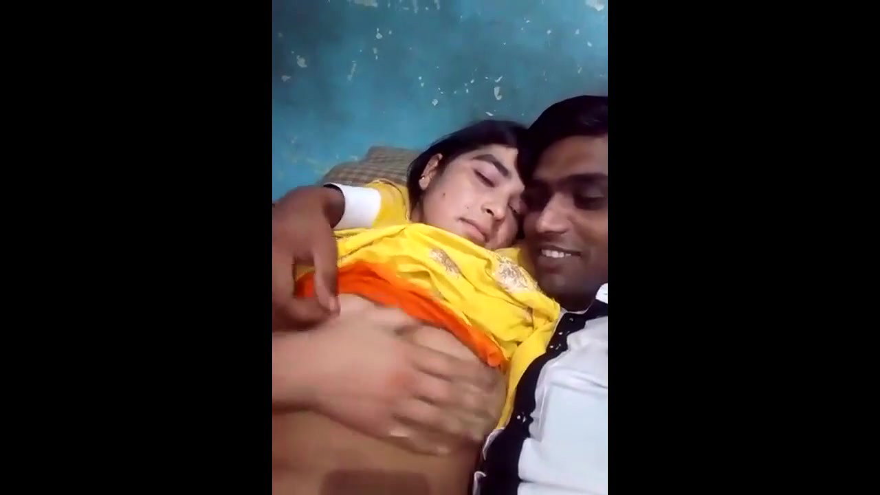 desi lovers hot smooching  boobs pressing