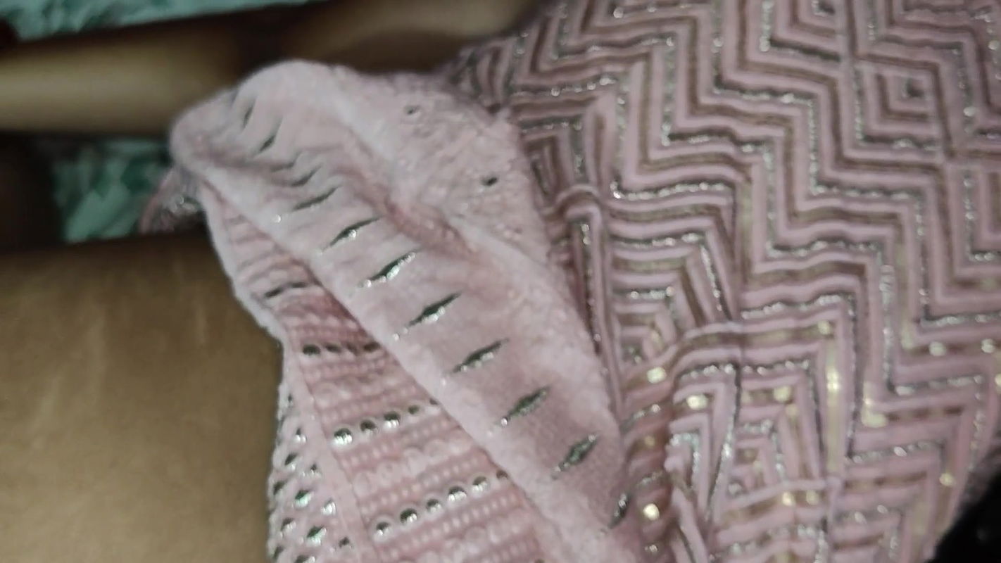 Horny stepsister Kavita May can’t think nothing but harcore sex with her stepbrother’s fat cock during nude posing