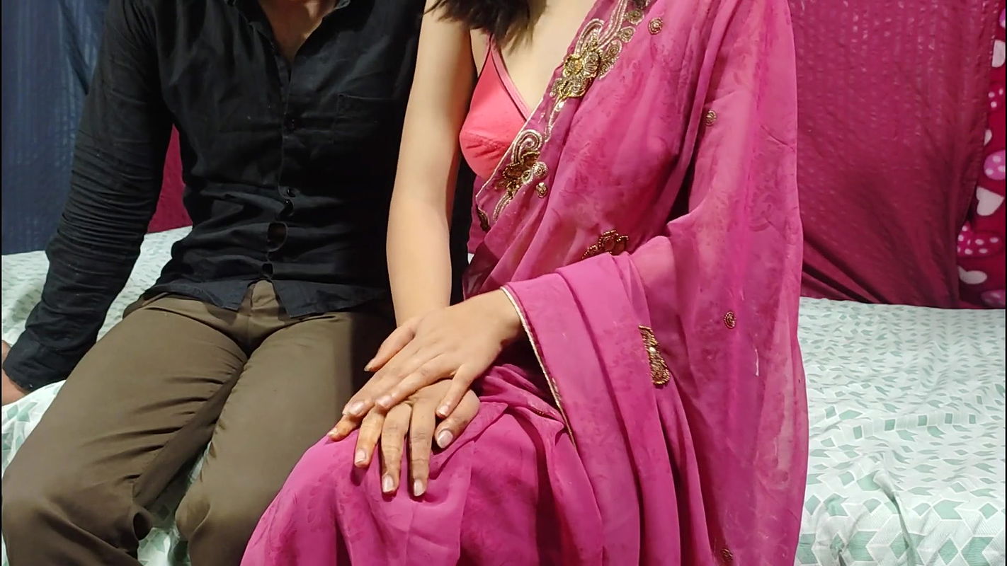 DOST KI MUMMY NE SIKHAYA SEX KESE KARTE HAI