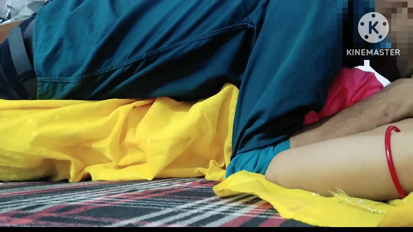 Dever ne bhabhi ko mast choda , pura lund under ghusa diya