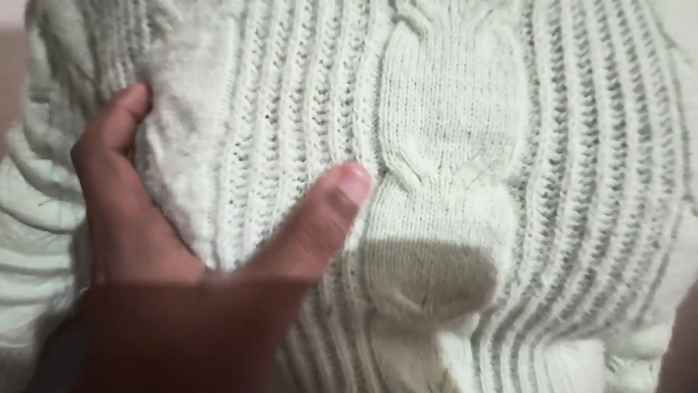 Cum On My Girlfriend’s big boobs. She like it !!!