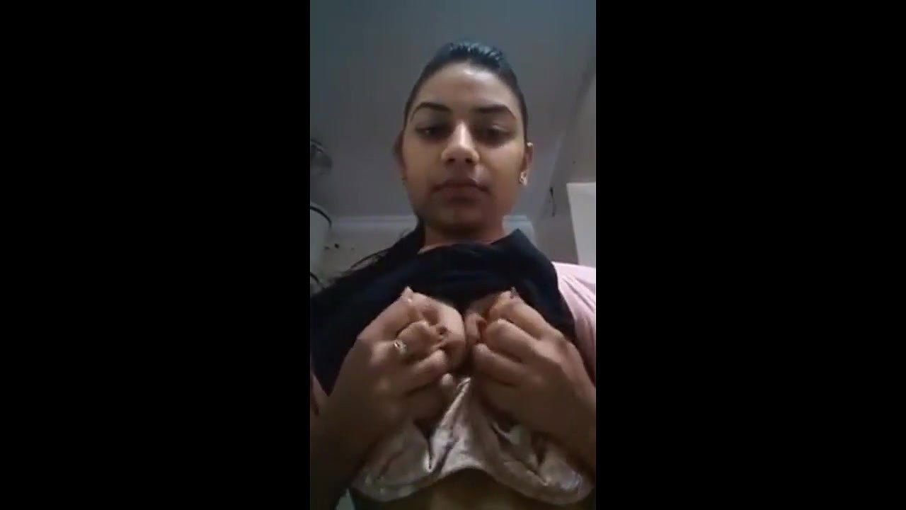 desi south girl fingering pussy