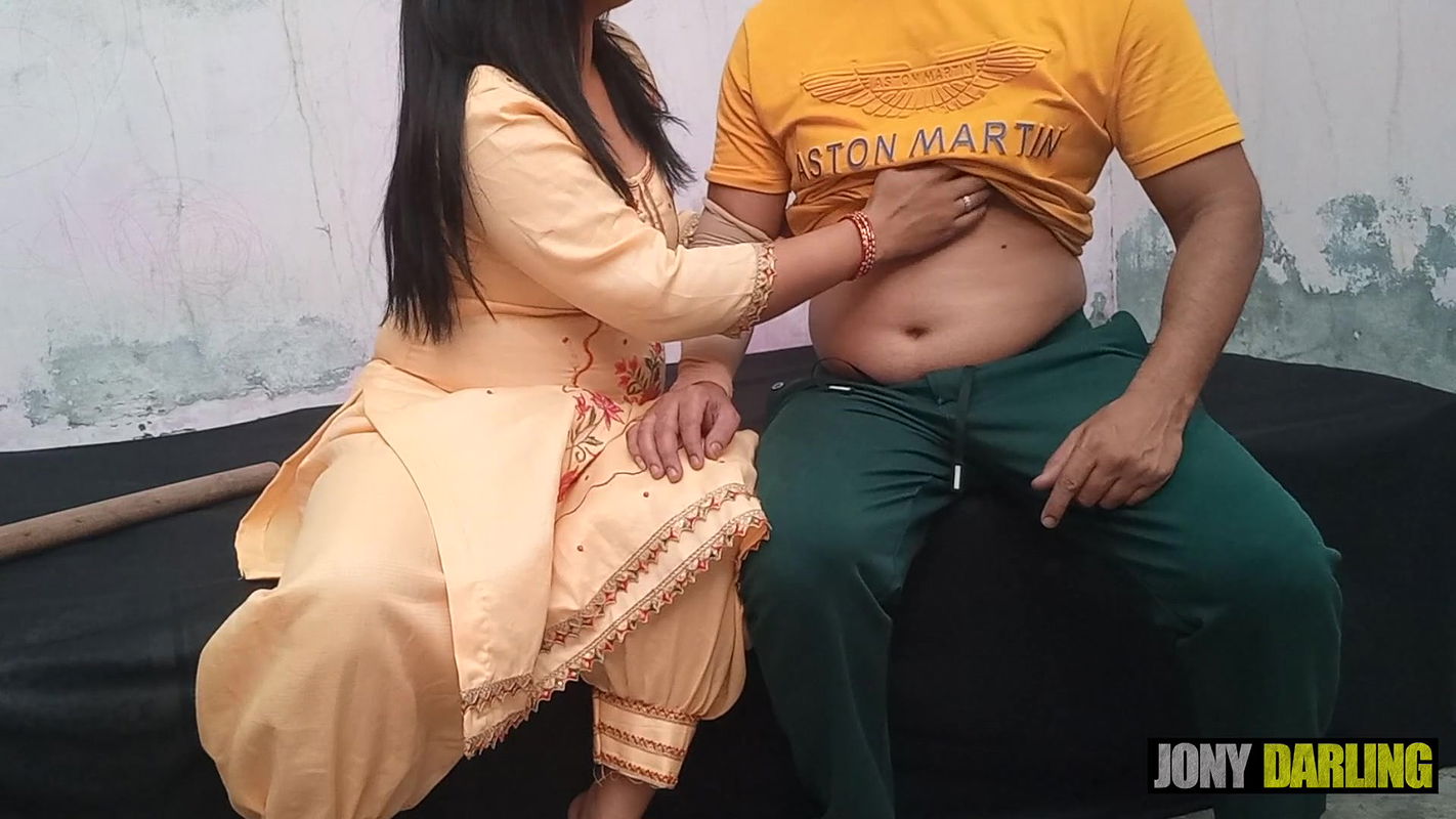 Bihari ne Punjabi maa ko dande se peeta aur jabardasti pakad kar chod diya Punjabi and Hindi Audio