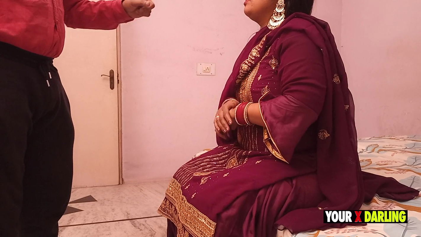 Bank Manager fucking hard a Housewife for loan recovery