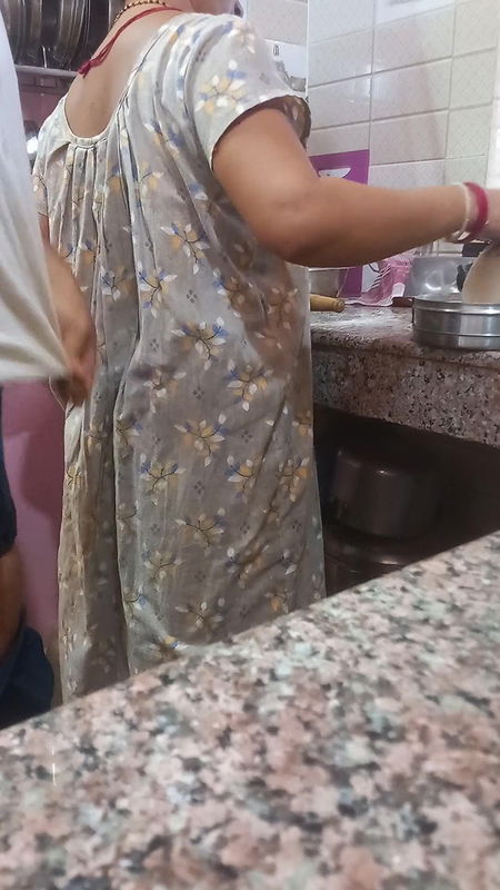 Hot sexy Kitu Bhabhi was left in the kitchen by her lover